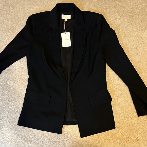 Skies Are Blue Jackets & Blazers - Skies Are Blue Elegant Black Blazer